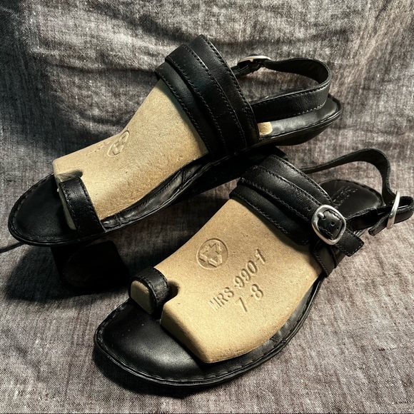 Born Shoes - Born black leather sandals 9